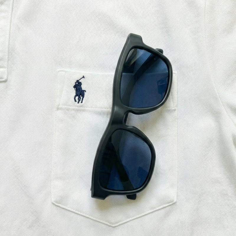 Lensly Chameleon electrochromic glasses – clear lens indoors